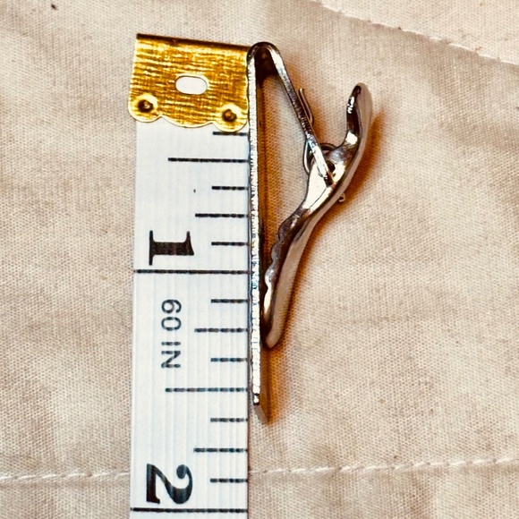 Silver Tone Diamond Cut Starburst Tie Clip Cross Hatch Background Vintage - Picture 7 of 9